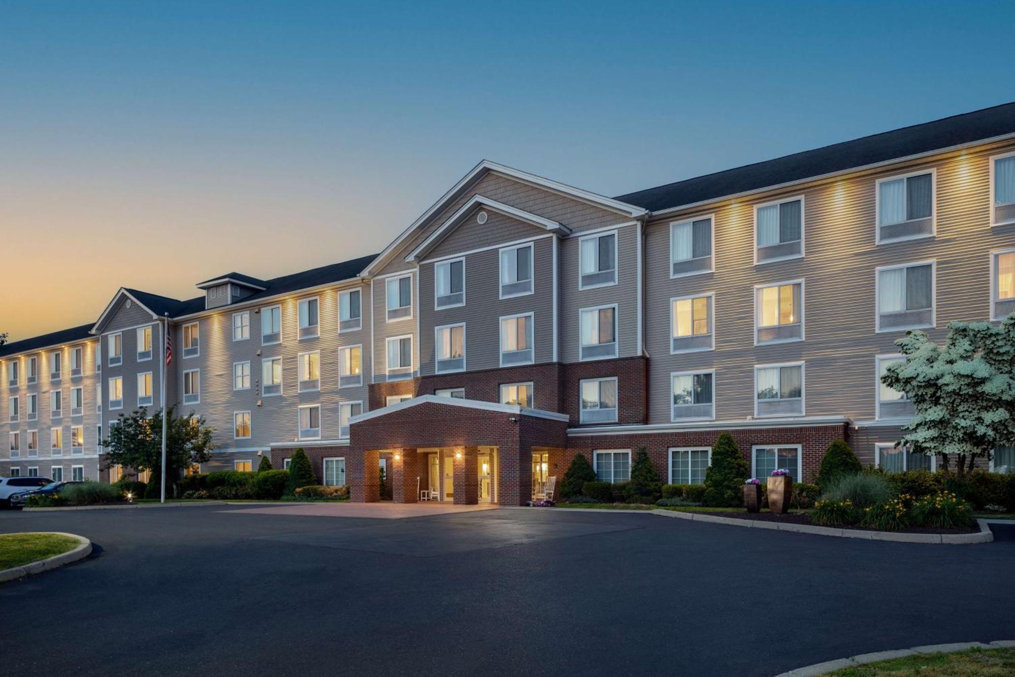 Homewood Suites By Hilton Wallingford-Meriden Exterior photo